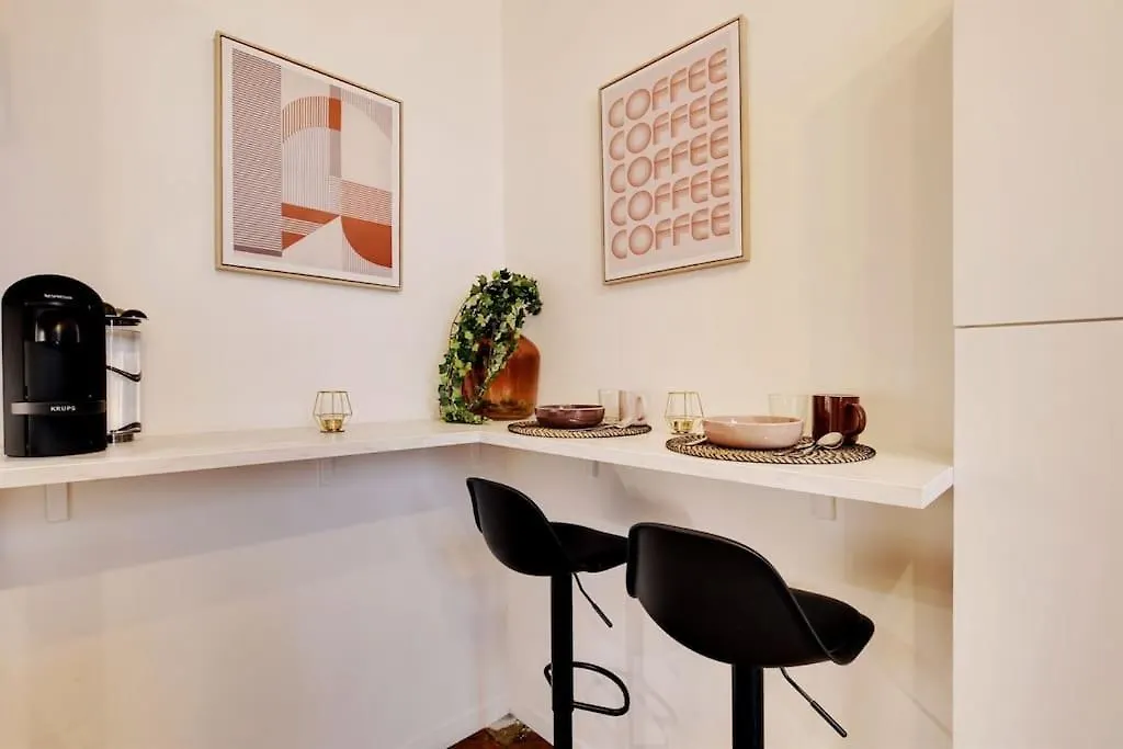 Apartment Charming Heart Of Le Marais - Gethosted